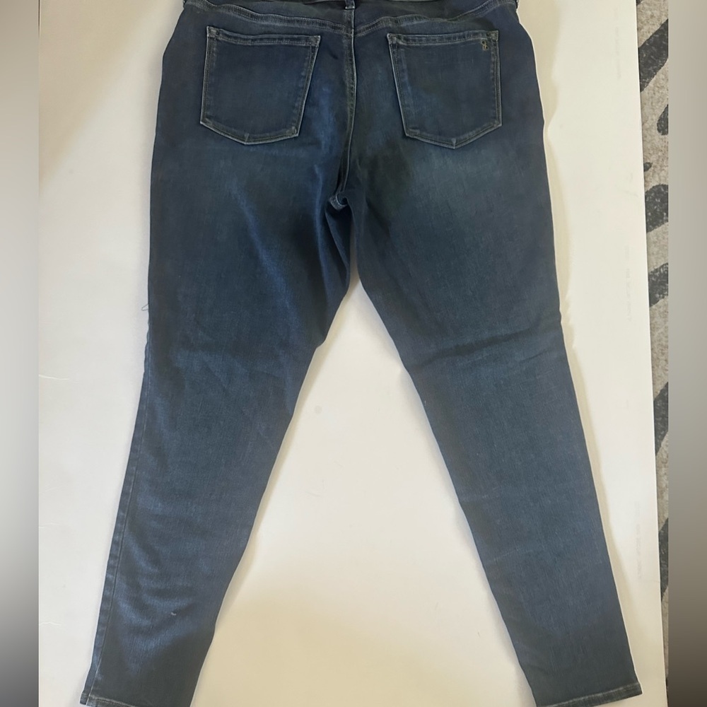 Jessica Simpson Blue Skinny Jeans with Gradient Wash - Picture 2 of 5